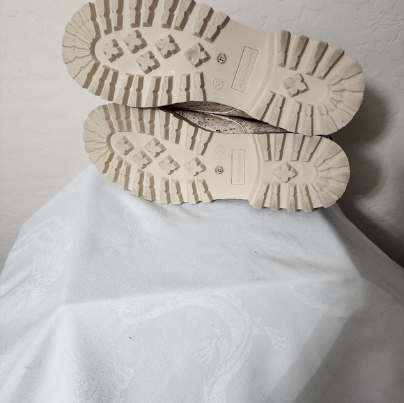 NWT ARIZONA JEAN CO. Falcon Anle boots - Picture 7 of 7